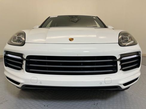 Used 2022 Porsche Cayenne Platinum Edition image 6