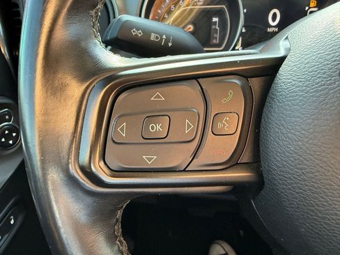 Used 2021 Jeep Gladiator Sport image 13