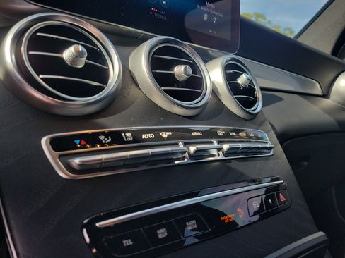 Certified 2021 Mercedes-Benz GLC 300 image 30