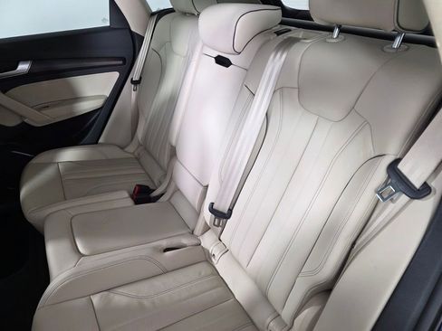 Used 2024 Audi Q5 2.0T Premium image 15