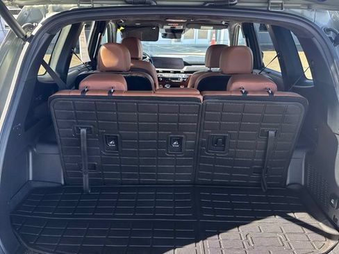 Used 2023 Kia Telluride SX Prestige X-Pro AWD/4WD image 6