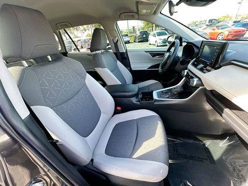 Used 2022 Toyota RAV4 XLE image 26