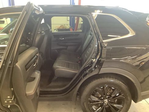 Used 2024 Honda CR-V Sport Touring image 17