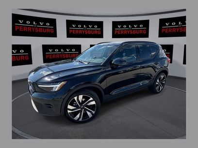 Used 2023 Volvo XC40 B5 Plus w/ Driver Assist Package