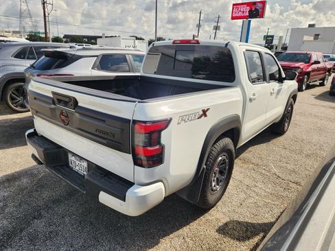 Used 2025 Nissan Frontier Pro-X RWD image 5