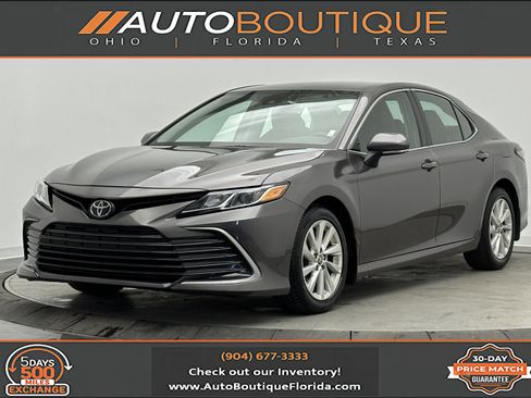 Used 2023 Toyota Camry LE image 1