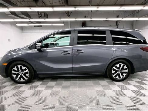 Used 2025 Honda Odyssey EX-L image 13