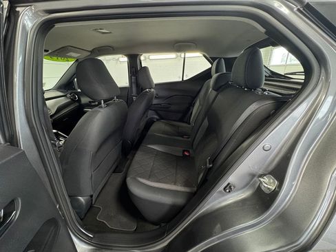 Used 2019 Nissan Kicks SV w/ Exterior Package FWD image 19