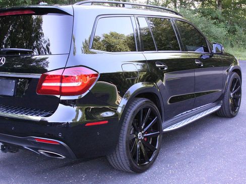 Used 2018 Mercedes-Benz GLS 550 4MATIC w/ Driver Assistance Package image 8