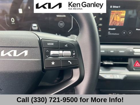 Certified 2025 Kia K4 EX FWD image 32