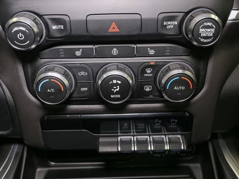 Used 2020 RAM 1500 Big Horn image 35