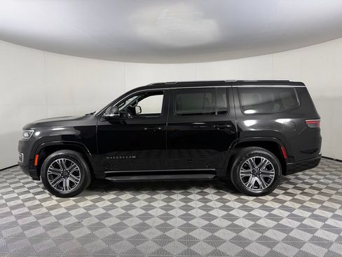 Used 2025 Jeep Wagoneer 4WD image 9