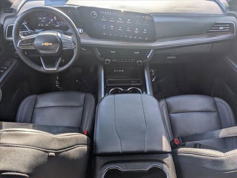 Used 2025 Chevrolet Tahoe LT image 17