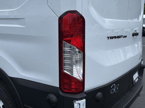 New 2026 Ford Transit 250 148 High Roof RWD image 17