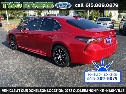 Used 2022 Toyota Camry SE FWD image 6