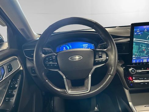 Used 2021 Ford Explorer Platinum w/ Equipment Group 601A AWD/4WD image 20