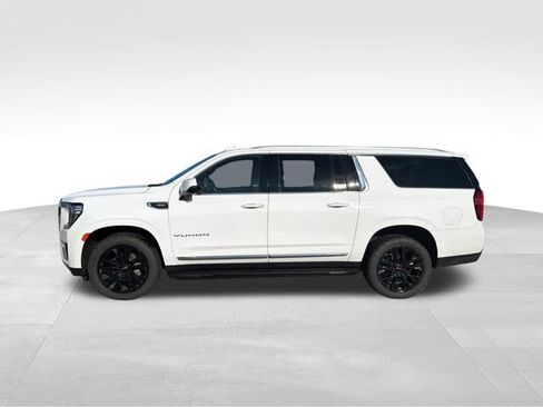Used 2021 GMC Yukon XL SLT w/ SLT Premium Package AWD/4WD image 7
