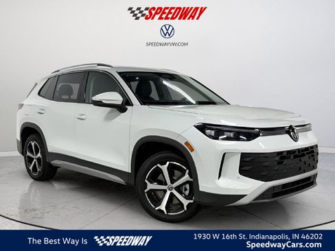 New 2025 Volkswagen Tiguan SE image 1