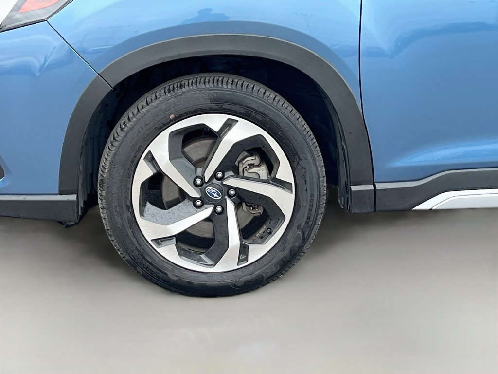 Used 2023 Subaru Forester Touring AWD/4WD image 30