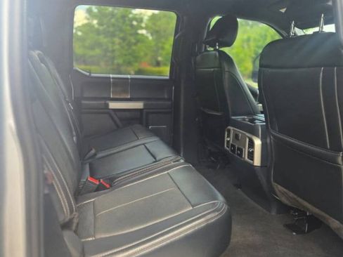 Used 2022 Ford F250 Lariat w/ Lariat Value Package AWD/4WD image 13