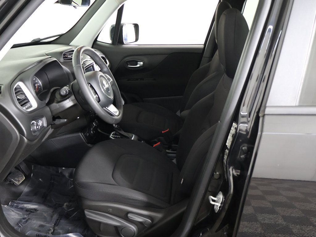 Used 2019 Jeep Renegade Latitude AWD/4WD image 25