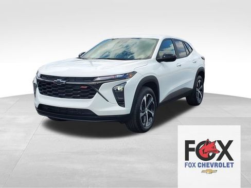 Used 2024 Chevrolet Trax RS w/ Driver Confidence Package FWD image 1