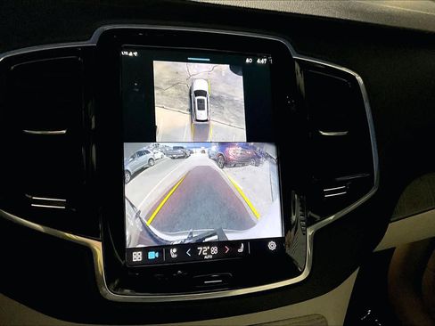 Certified 2024 Volvo XC90 B6 Plus w/ Protection Package Premier image 27