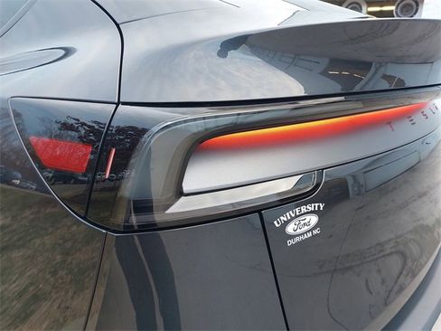 Used 2026 Tesla Model Y Long Range image 33