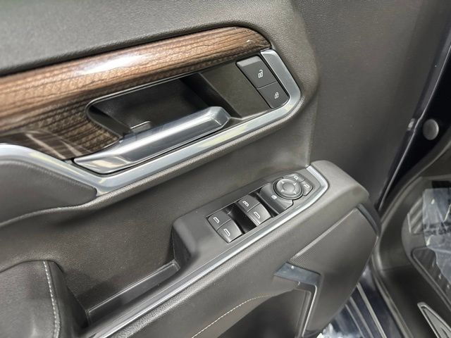 Used 2022 Chevrolet Silverado 1500 LT AWD/4WD image 11