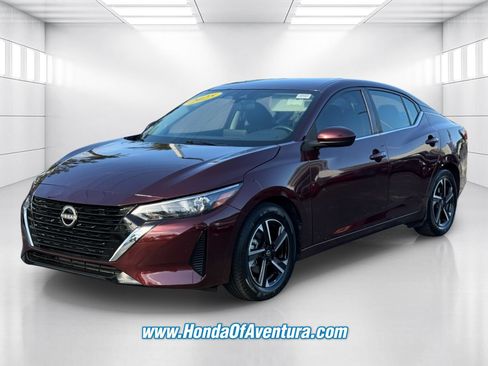 Used 2025 Nissan Sentra SV FWD image 3