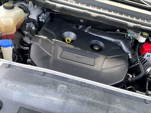 Used 2018 Ford Edge SEL FWD image 32