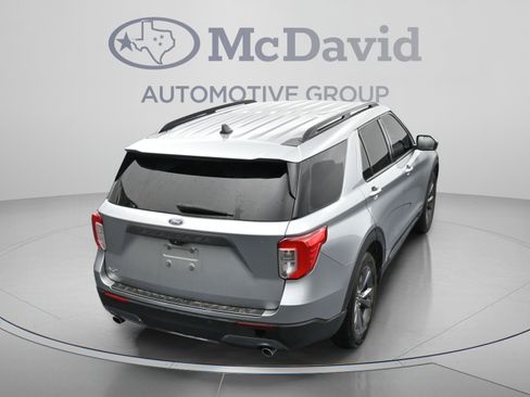 Used 2022 Ford Explorer XLT w/ Equipment Group 202A RWD image 38