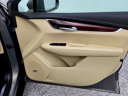 Used 2019 Cadillac XT5 Luxury FWD image 26
