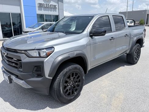 Used 2023 Chevrolet Colorado Trail Boss w/ Advanced Trailering Package AWD/4WD image 1