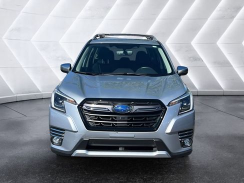 Used 2023 Subaru Forester Touring AWD/4WD image 2
