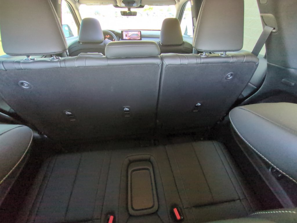 Certified 2027 INFINITI QX60 Luxe w/ Cargo Package FWD image 34
