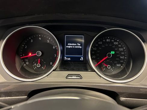 Used 2021 Volkswagen Tiguan SE FWD image 22