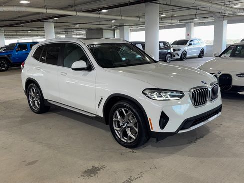 Used 2023 BMW X3 xDrive30i AWD/4WD image 2