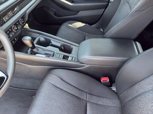 Certified 2025 Honda Accord SE image 14