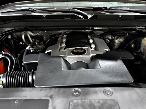 Used 2016 Cadillac Escalade ESV Luxury image 8