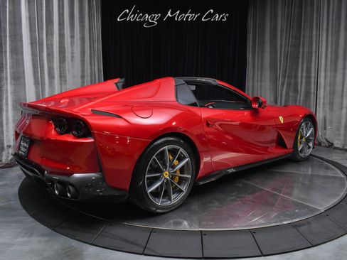 Used 2023 Ferrari 812 GTS RWD image 5