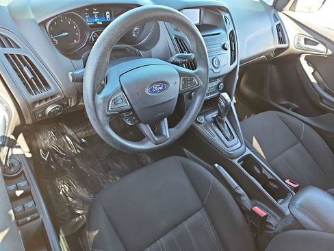 Used 2016 Ford Focus SE image 10