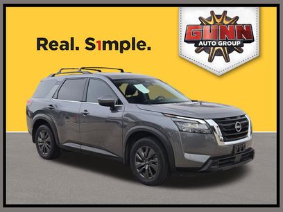 Used 2023 Nissan Pathfinder SV