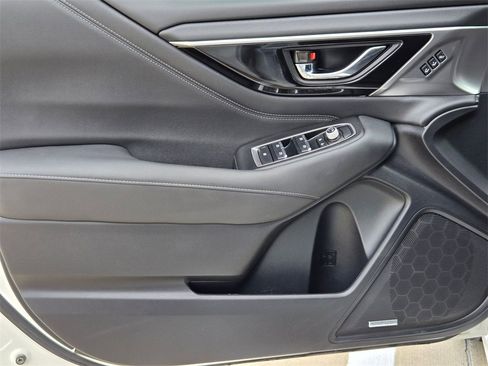 Used 2022 Subaru Legacy Limited image 12