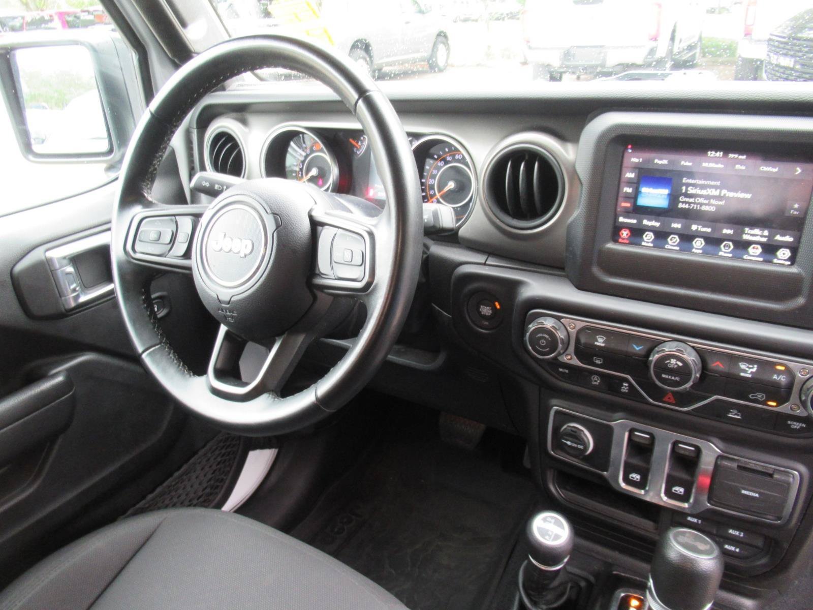 Used 2022 Jeep Wrangler Sport AWD/4WD image 12