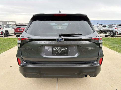 Used 2025 Subaru Forester Touring AWD/4WD image 5