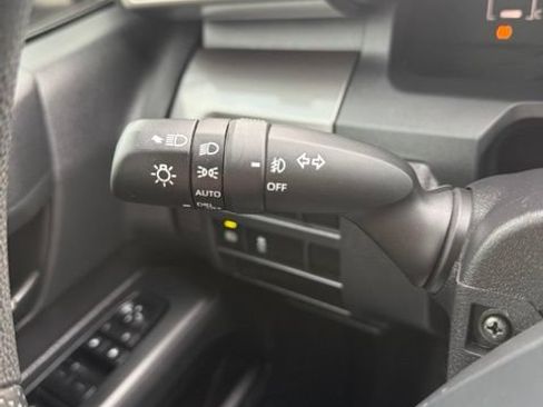 Certified 2024 Toyota Tacoma SR5 AWD/4WD image 21