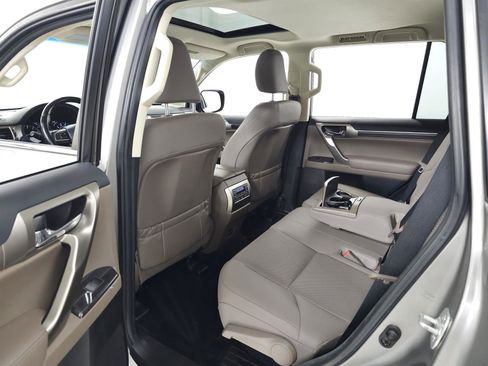 Used 2020 Lexus GX 460 Premium w/ Premium Package AWD/4WD image 31