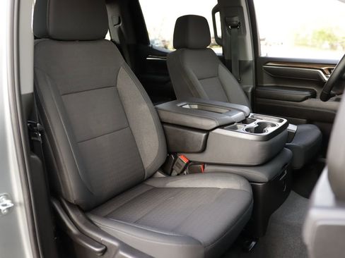 Used 2025 Chevrolet Silverado 1500 LT image 28