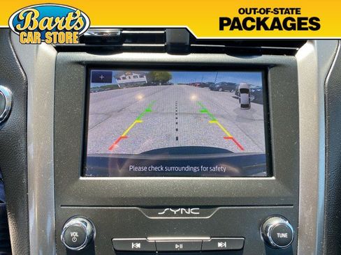 Used 2020 Ford Fusion SE FWD image 34